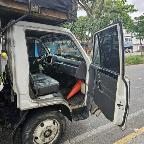 Camión Daihatsu Delta 2006 - Imagen 4